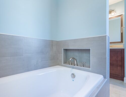 Tub Surround 10